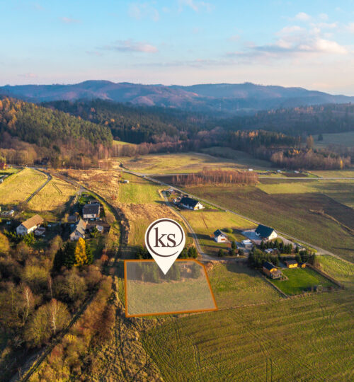 Działka przy lasku w Górach Sowich